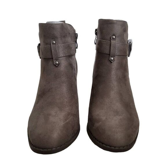 New Torrid Faux Suede Buckle Taupe Ankle Boot Size 10W - Picture 4 of 14